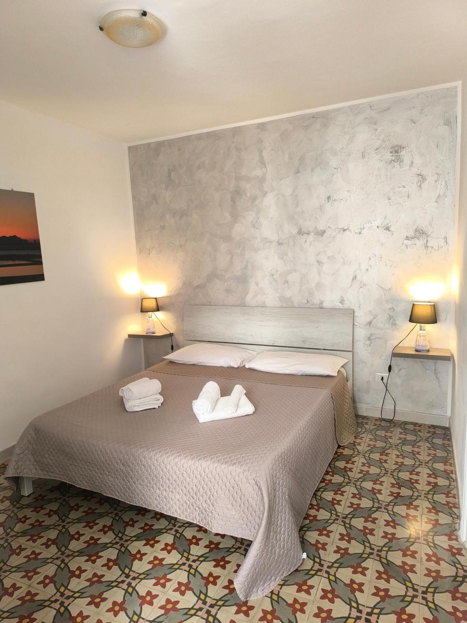 Casa Di Nick Apartment Трапани Екстериор снимка